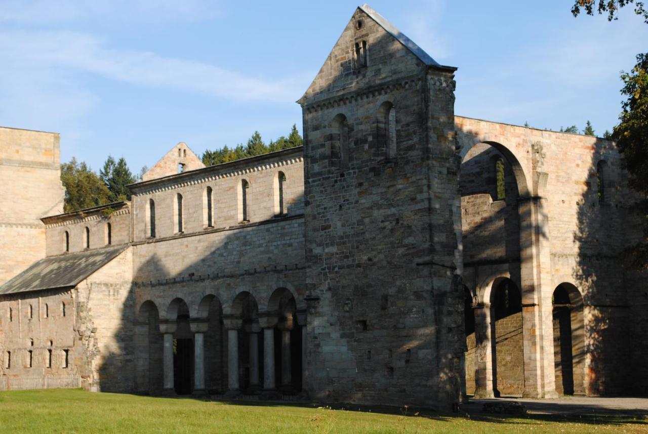 Fewo An Der Klosterruine Paulinzella Mit Kostenfreien Parkplatz Und Wlan Exterior foto