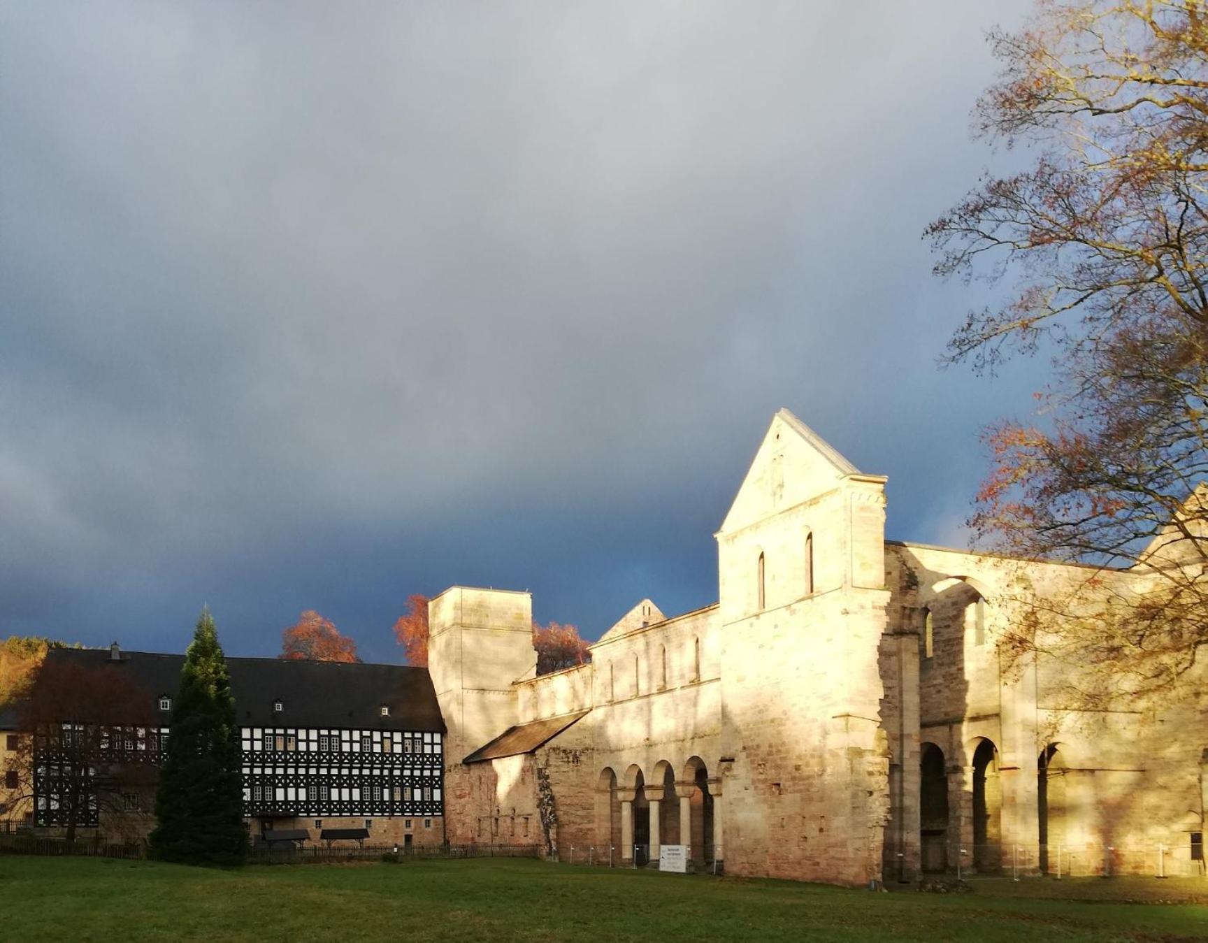 Fewo An Der Klosterruine Paulinzella Mit Kostenfreien Parkplatz Und Wlan Exterior foto